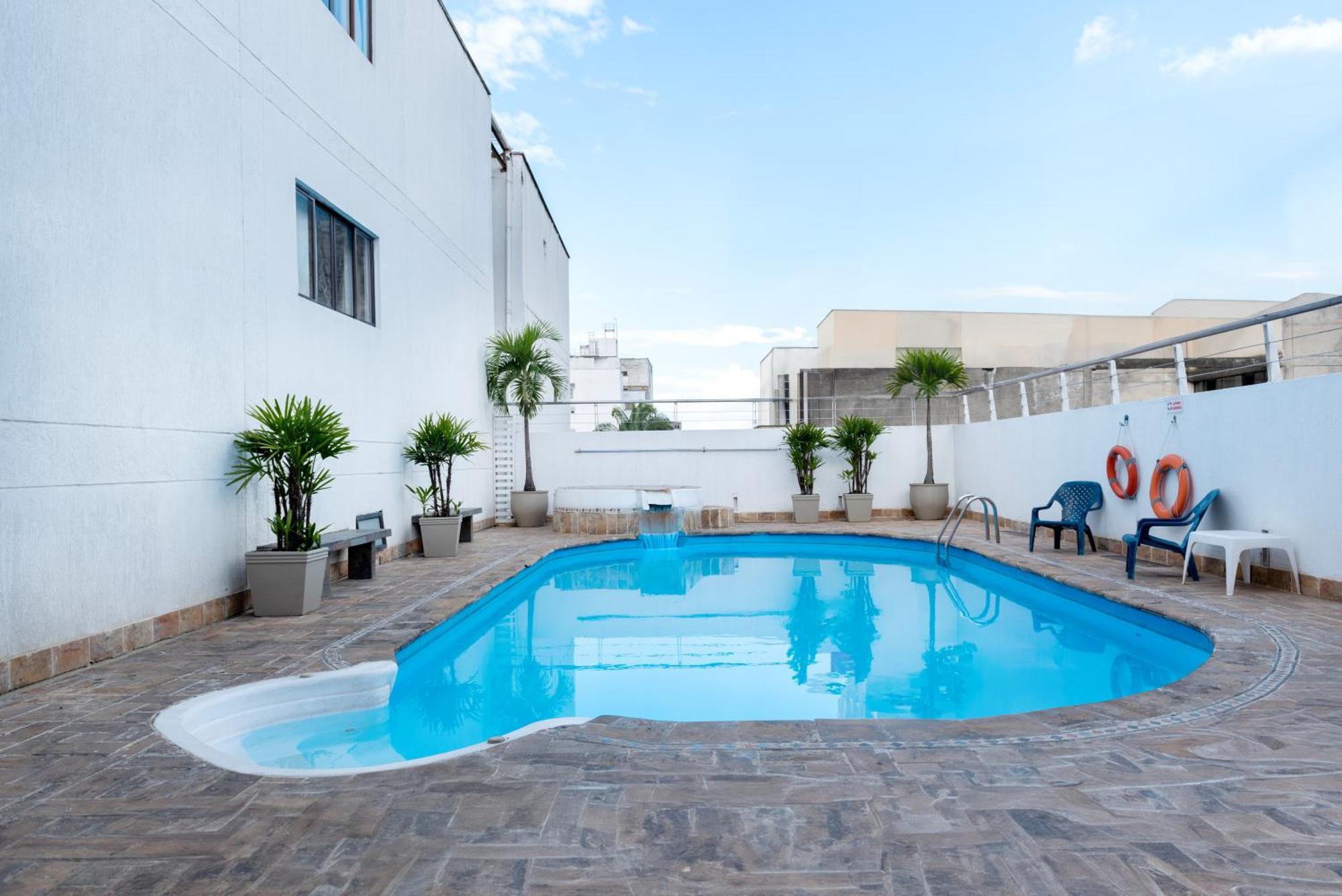 Hotel Plaza Las Americas Кали Екстериор снимка