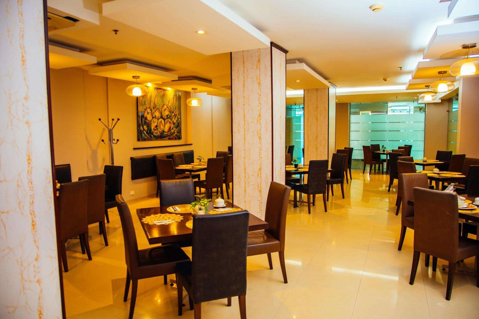 Hotel Plaza Las Americas Кали Екстериор снимка