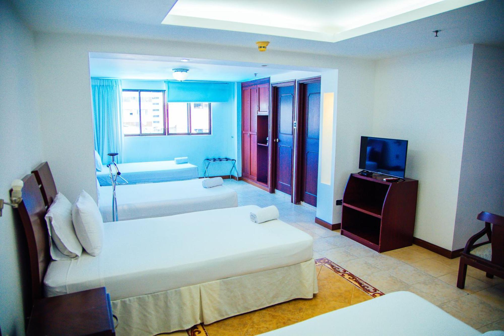 Hotel Plaza Las Americas Кали Екстериор снимка