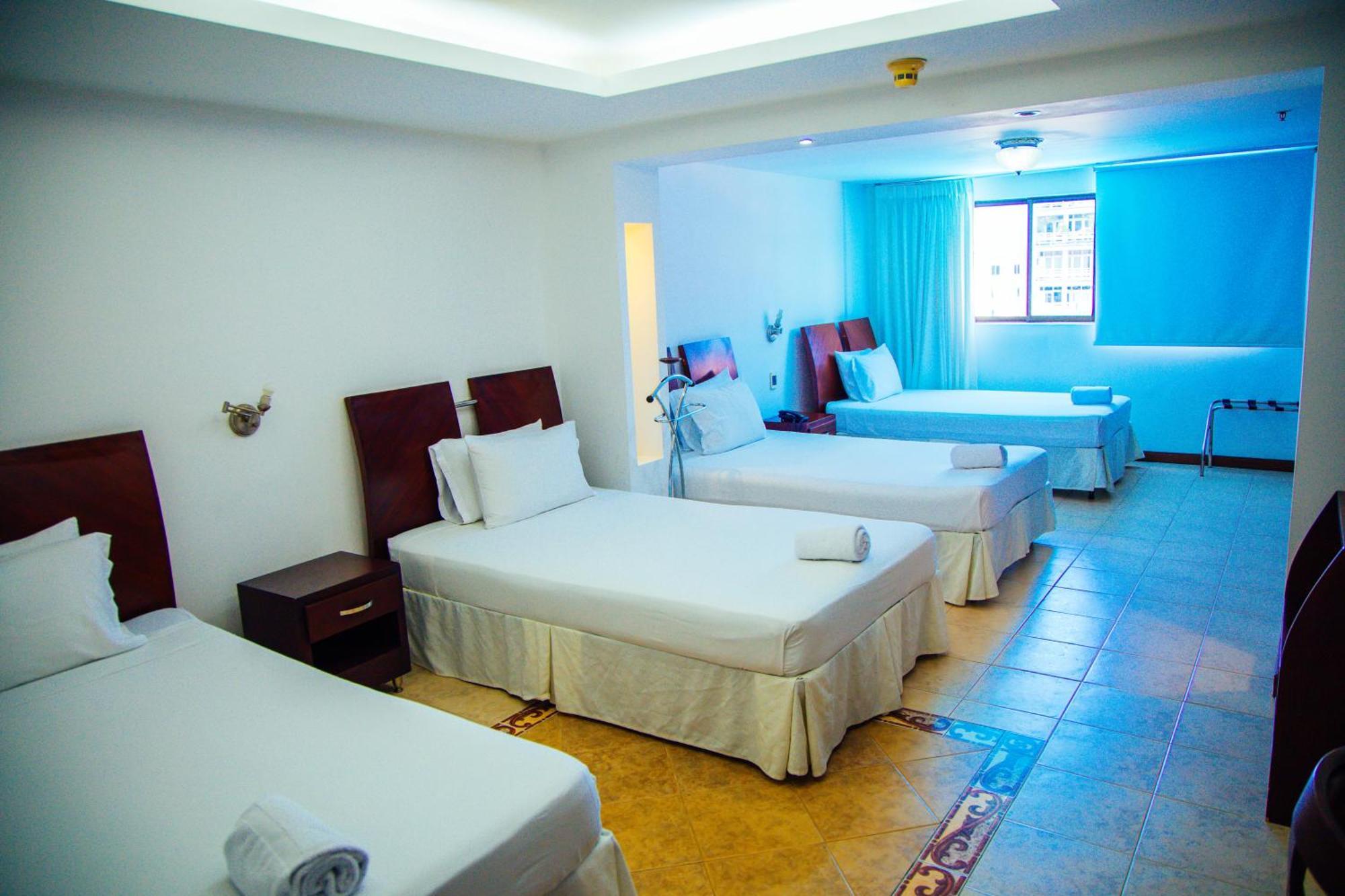 Hotel Plaza Las Americas Кали Екстериор снимка