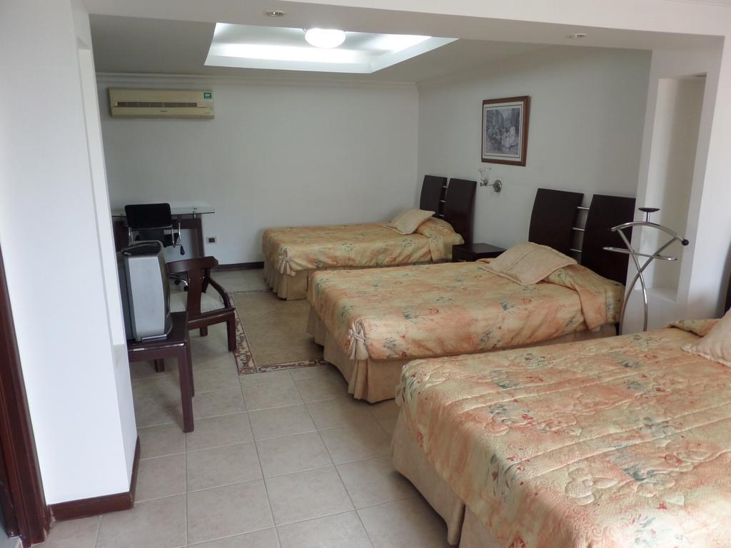 Hotel Plaza Las Americas Кали Екстериор снимка